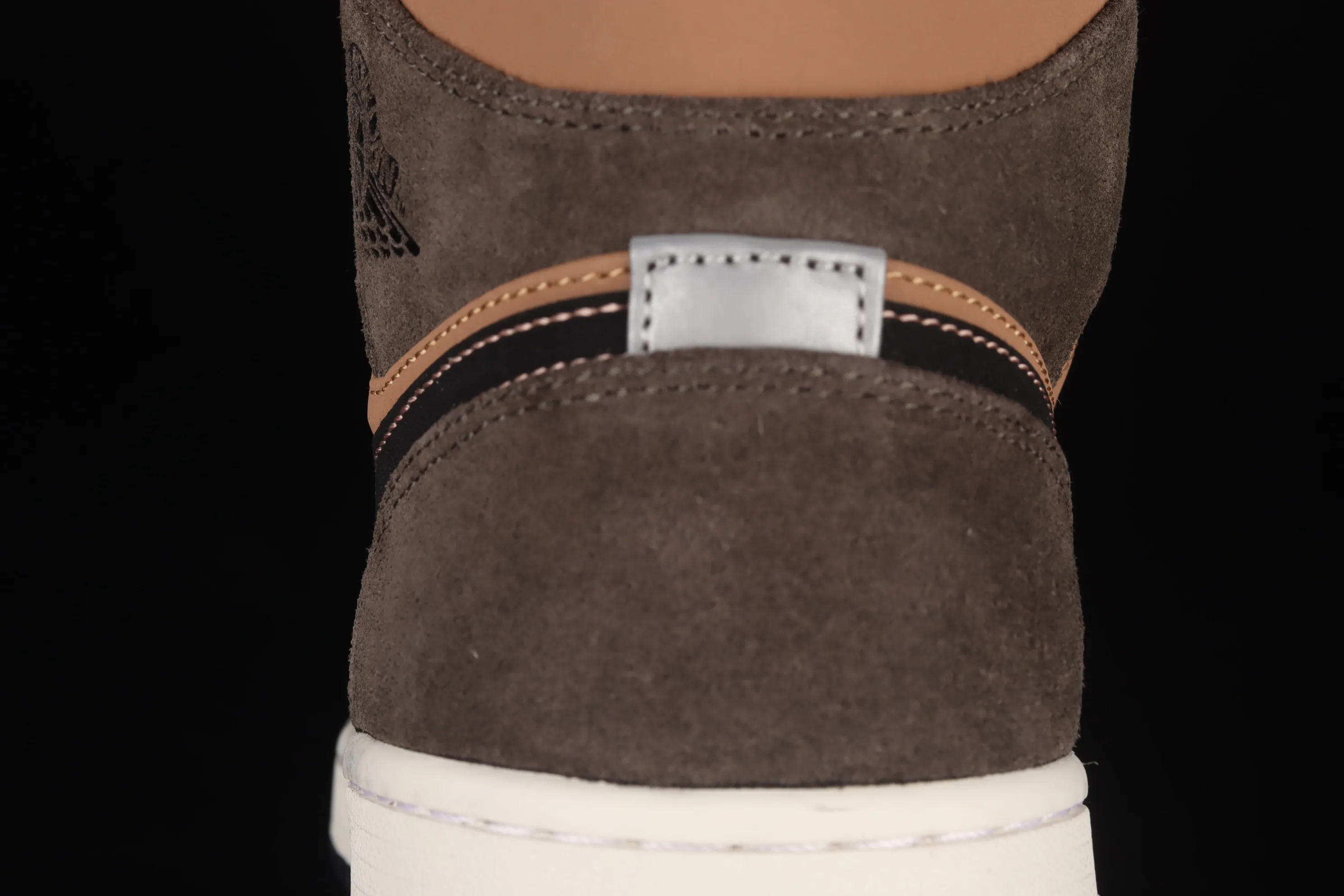 All categories Air Jordan Jordan series basketball shoes Air Jordan 1 Mid G version pure original Air Jordan 1 Mid AJ1 Joe 1 earth brown DC7294-200